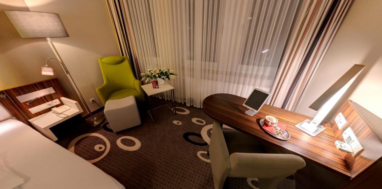 Business-Hotel Artes 켐니츠 외부 사진