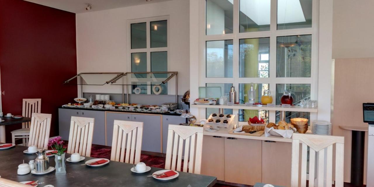 Business-Hotel Artes 켐니츠 외부 사진